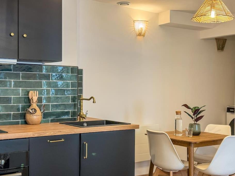 Elegance Au Coeur De Tarbes Apartment Екстериор снимка